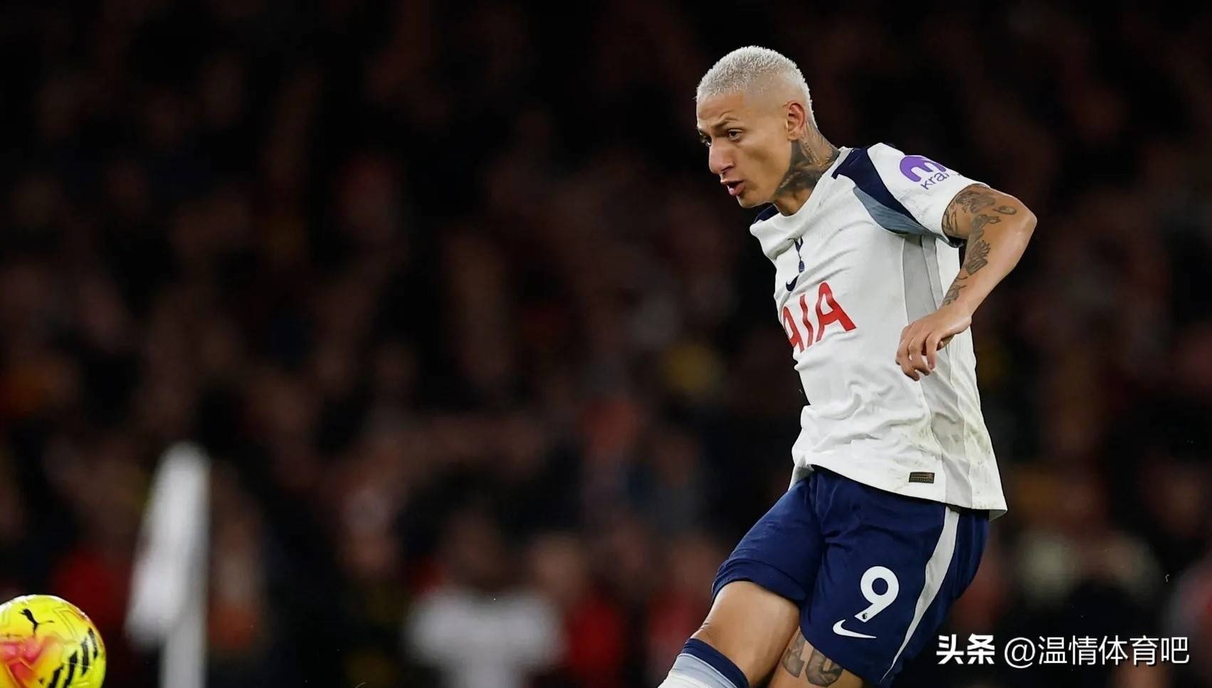 开云体育下载-今夜欧联焦点战；阿森纳绝杀压哨；质疑声仍在；资深球员宣示担当(魔兽世界焦点打断宏)